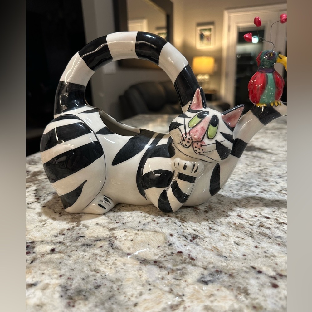 "Clancy Hearts" Ceramic Blue Sky Cat Teapot, 10”x 7”